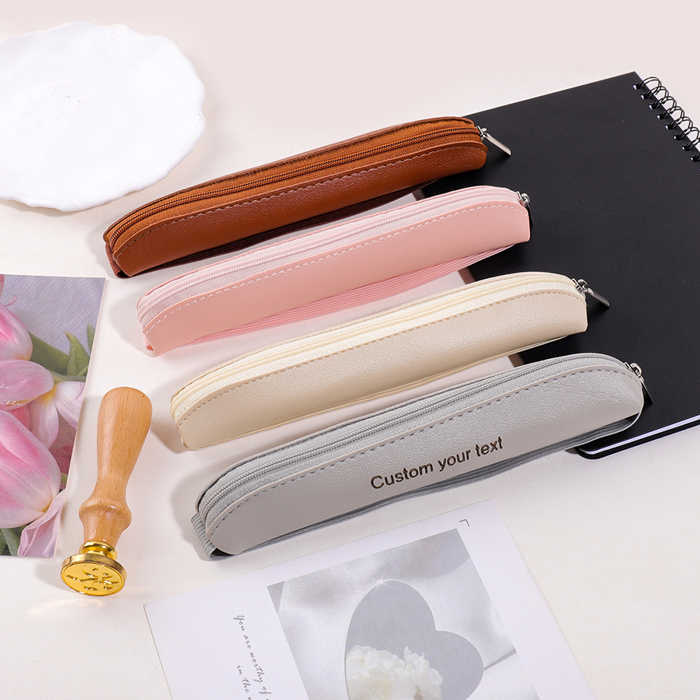Stationery Supply - パーソナライズされたカスタムテキスト鉛筆ケース文具 PU レザーペンスリーブブック学用品用レーザーカスタマイズされた名前鉛筆ポーチ