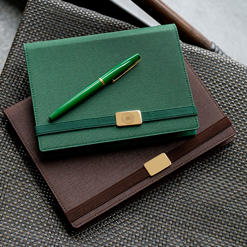 A5c5ビジネスアフェイズハイグレードオフィスレザー表面リム - Graph Paper Pad のレビューと価格